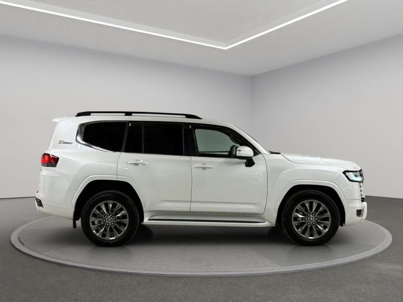 TOYOTA LAND CRUISER 300 DIESEL 2022