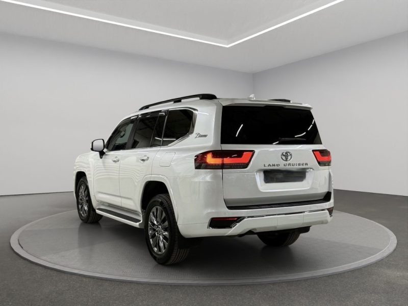 Toyota LAND CRUISER 300 DIESEL 3.3 ZX FULL R1842