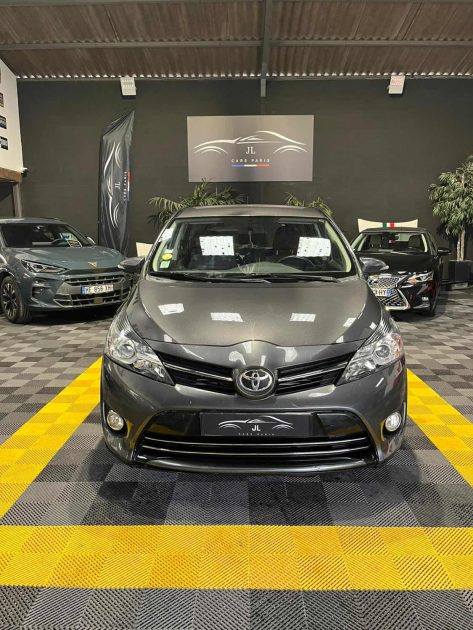 MAGNIFIQUE TOYOTA VERSO 7 PLACES PHASE 2 1.6 D-4D 112 cv (1ER MAIN CAMÉRA DE RECUL)