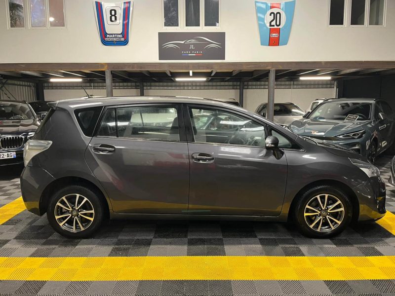 MAGNIFIQUE TOYOTA VERSO 7 PLACES PHASE 2 1.6 D-4D 112 cv (1ER MAIN CAMÉRA DE RECUL)