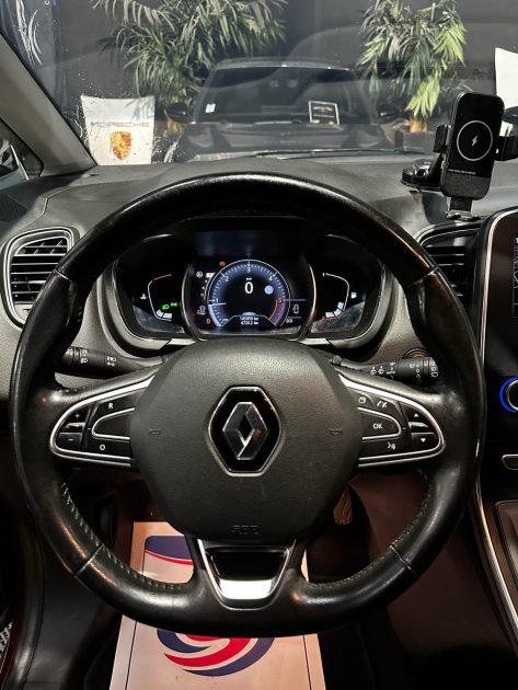 MAGNIFIQUE RENAULT GRAND SCENIC 1.5 dCi 110 CH (SUIVI D'ENTRETIEN, CAMÉRA DE RECUL, CLIMATISATION)