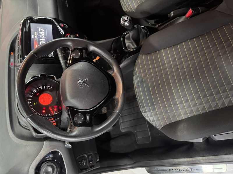 PEUGEOT 108 1.0 VTI 72 LIKE 2022