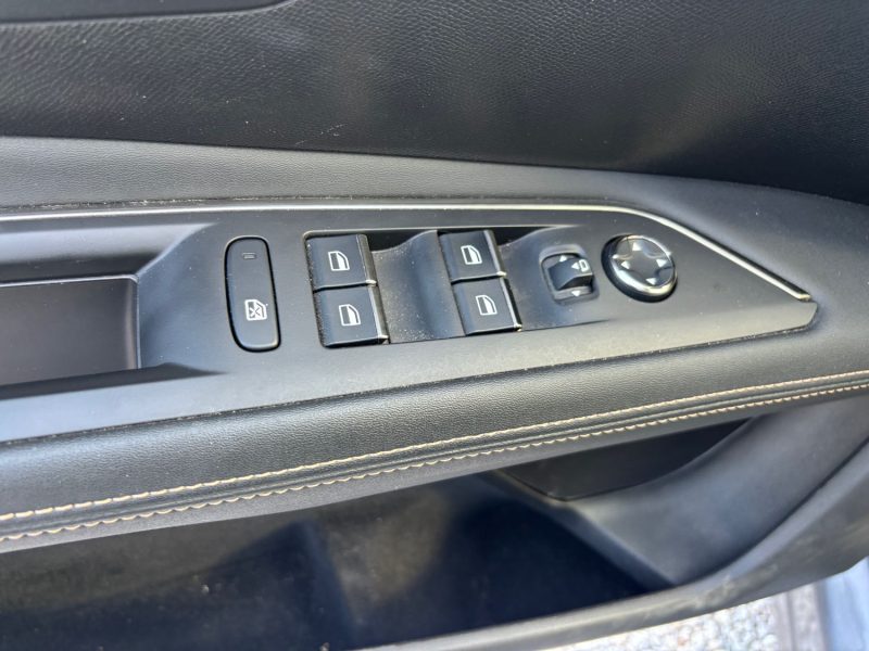 PEUGEOT 3008 - 2 HYBRID4 300 GT LINE E-EAT 2021