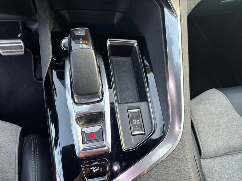 PEUGEOT 3008 - 2 HYBRID4 300 GT LINE E-EAT 2021