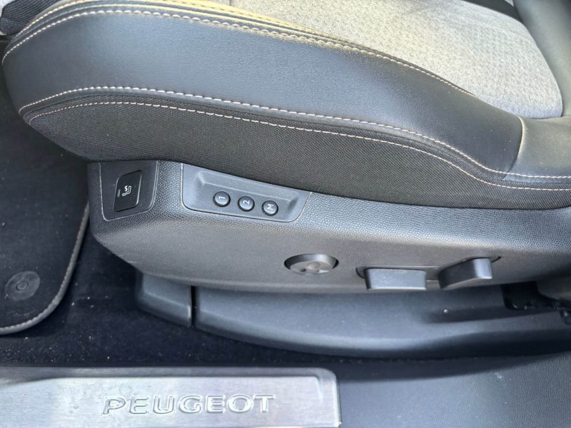 PEUGEOT 3008 - 2 HYBRID4 300 GT LINE E-EAT 2021