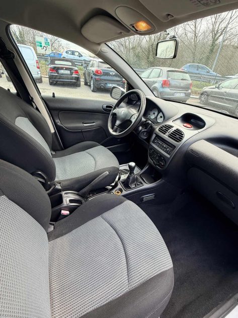 Peugeot 206+ 1.4 HDI – Révisée, Garantie incluse, aucun frais à prévoir