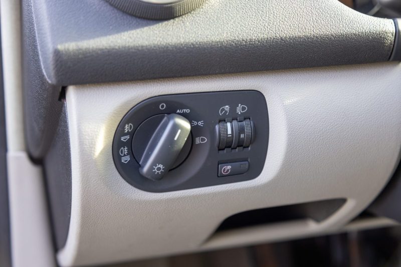 AUDI A3 - 2 SPORTBACK 2.0 TDI 140 ATTRACTION 2006