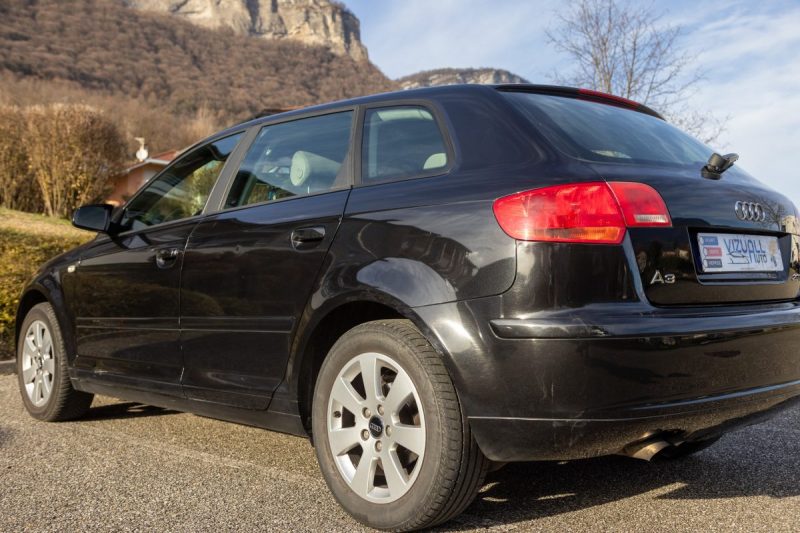 AUDI A3 - 2 SPORTBACK 2.0 TDI 140 ATTRACTION 2006