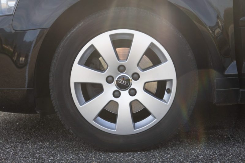 AUDI A3 - 2 SPORTBACK 2.0 TDI 140 ATTRACTION 2006