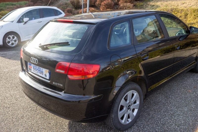 AUDI A3 - 2 SPORTBACK 2.0 TDI 140 ATTRACTION 2006