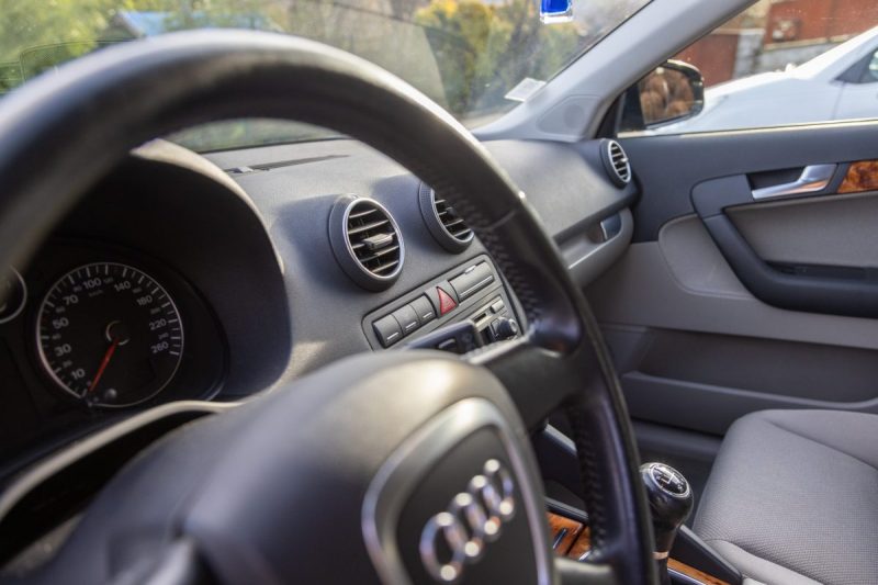 AUDI A3 - 2 SPORTBACK 2.0 TDI 140 ATTRACTION 2006