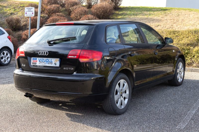 AUDI A3 - 2 SPORTBACK 2.0 TDI 140 ATTRACTION 2006