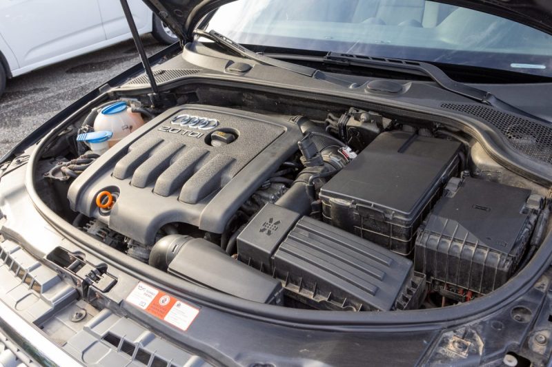 AUDI A3 - 2 SPORTBACK 2.0 TDI 140 ATTRACTION 2006