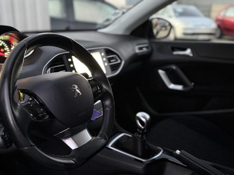 PEUGEOT 308 II 1.6 BLUE HDI 120 CV S&S ACTIVE 2016 207000KM 