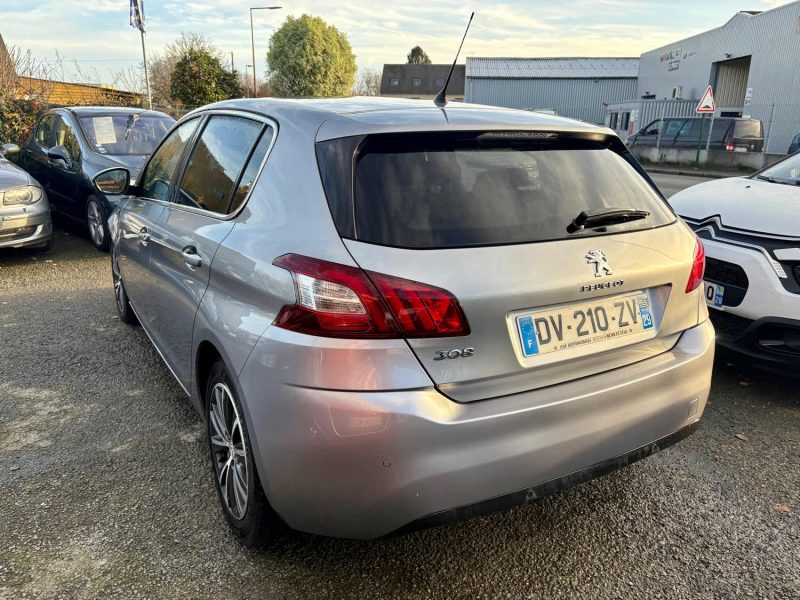 PEUGEOT 308 II 1.2 PURETECH 82CH STYLE  2015