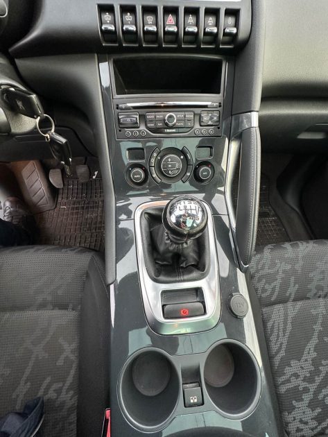 PEUGEOT 3008 1.6 THP 16V 156CH FÉLINE 2012