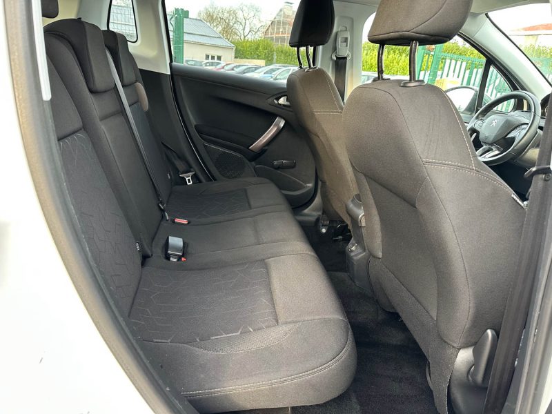 PEUGEOT 2008 1.2 VIT 82CV ALLURE 2015