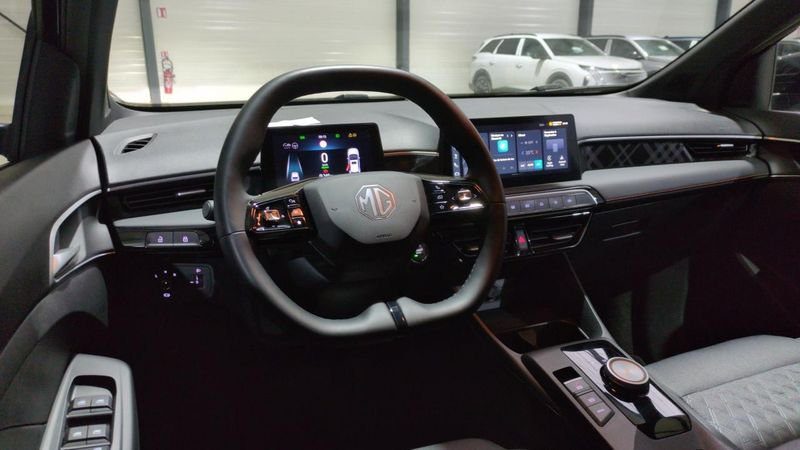 MG mg3 1.5 l hybrid+ 195 ch luxury + radar ar + camera 360