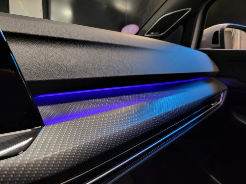 VOLKSWAGEN GOLF 1.5 E-TSI 150 R-LINE / TOIT OUVRANT / ECLAIRAGE D'AMBIANCE / HARMAN & KARDON / APPLE