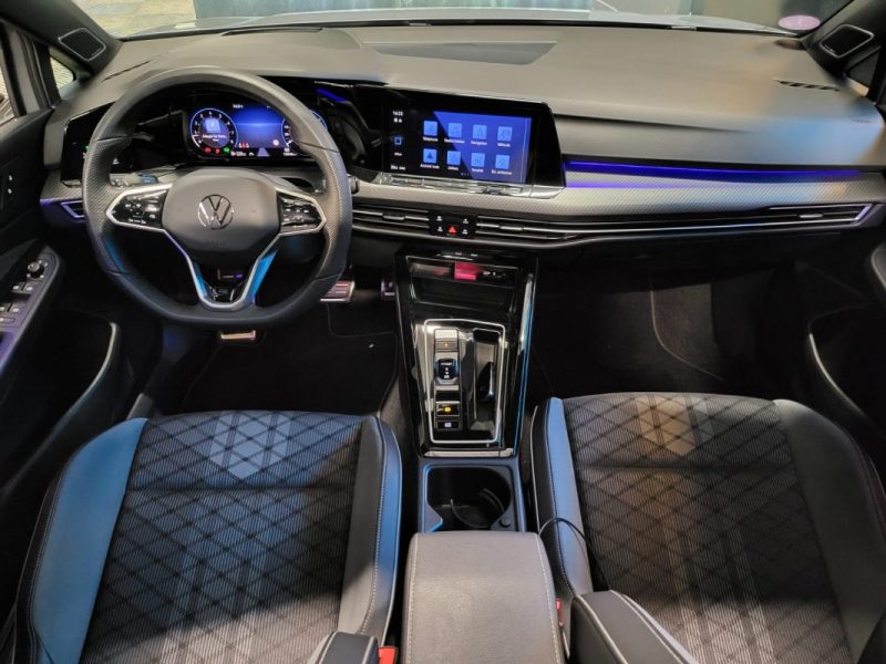 VOLKSWAGEN GOLF 1.5 E-TSI 150 R-LINE / TOIT OUVRANT / ECLAIRAGE D'AMBIANCE / HARMAN & KARDON / APPLE