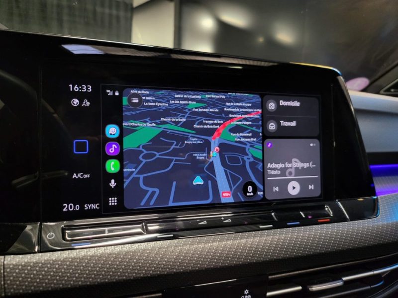 VOLKSWAGEN GOLF 1.5 E-TSI 150 R-LINE / TOIT OUVRANT / ECLAIRAGE D'AMBIANCE / HARMAN & KARDON / APPLE