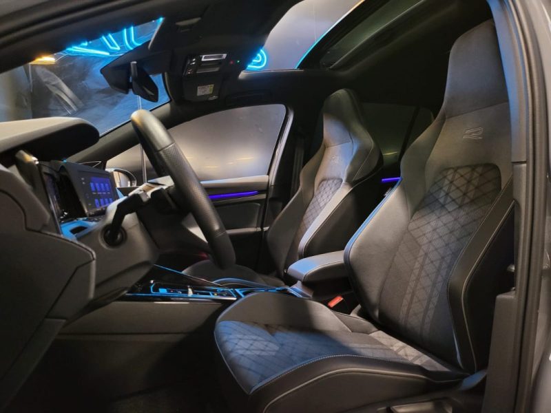 VOLKSWAGEN GOLF 1.5 E-TSI 150 R-LINE / TOIT OUVRANT / ECLAIRAGE D'AMBIANCE / HARMAN & KARDON / APPLE