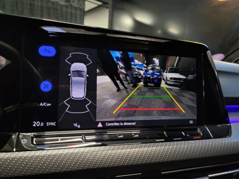 VOLKSWAGEN GOLF 1.5 E-TSI 150 R-LINE / TOIT OUVRANT / ECLAIRAGE D'AMBIANCE / HARMAN & KARDON / APPLE