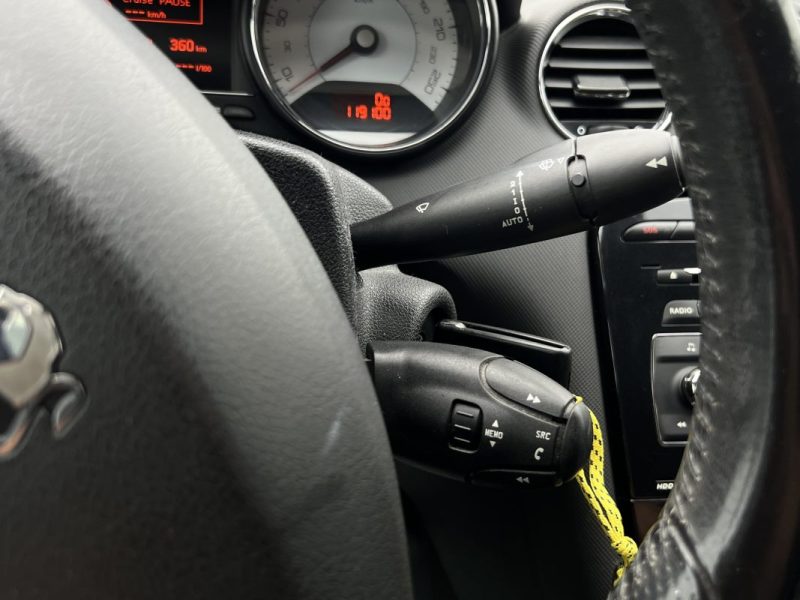 PEUGEOT 308 CC CABRIOLET PHASE 2 FELINE 2.0 HDI 160 Cv 62 300 Kms CUIR GPS XENONS - GARANTIE 1 AN