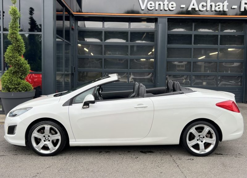 PEUGEOT 308 CC CABRIOLET PHASE 2 FELINE 2.0 HDI 160 Cv 62 300 Kms CUIR GPS XENONS - GARANTIE 1 AN