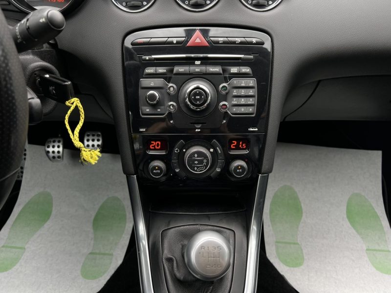 PEUGEOT 308 CC CABRIOLET PHASE 2 FELINE 2.0 HDI 160 Cv 62 300 Kms CUIR GPS XENONS - GARANTIE 1 AN