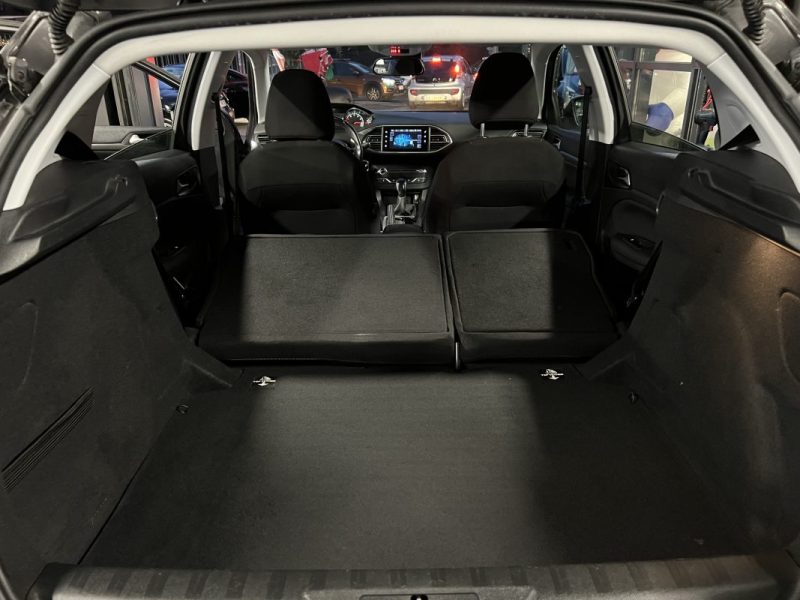 PEUGEOT 308 II STYLE 1.2 110 Cv 1ERE MAIN / ECRAN GPS TACTILE 44 800 Kms CRIT AIR 1  - GARANTIE 1 AN