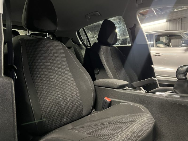 PEUGEOT 308 II STYLE 1.2 110 Cv 1ERE MAIN / ECRAN GPS TACTILE 44 800 Kms CRIT AIR 1  - GARANTIE 1 AN