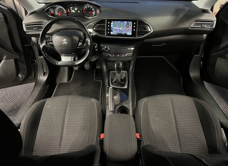 PEUGEOT 308 II STYLE 1.2 110 Cv 1ERE MAIN / ECRAN GPS TACTILE 44 800 Kms CRIT AIR 1  - GARANTIE 1 AN
