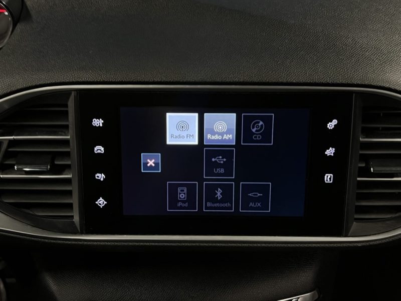 PEUGEOT 308 II STYLE 1.2 110 Cv 1ERE MAIN / ECRAN GPS TACTILE 44 800 Kms CRIT AIR 1  - GARANTIE 1 AN