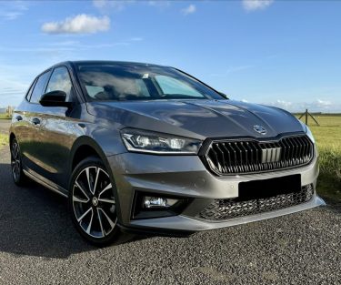 SKODA FABIA 1.0 TSI 110ch MONTE CARLO DSG7 / Grand écran / Sièges Baquet / Modèle rare ! 