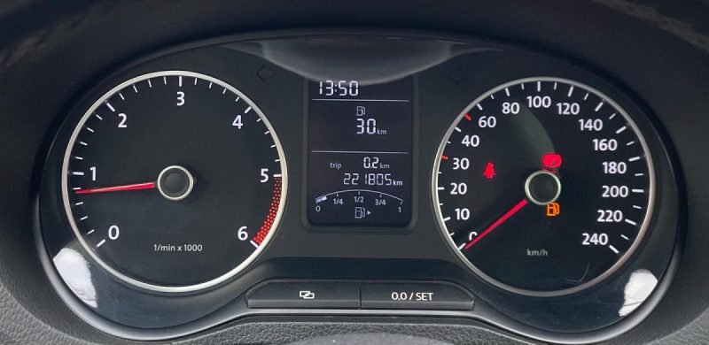 VOLKSWAGEN POLO V 1.6 TDI 105 R-LINE 