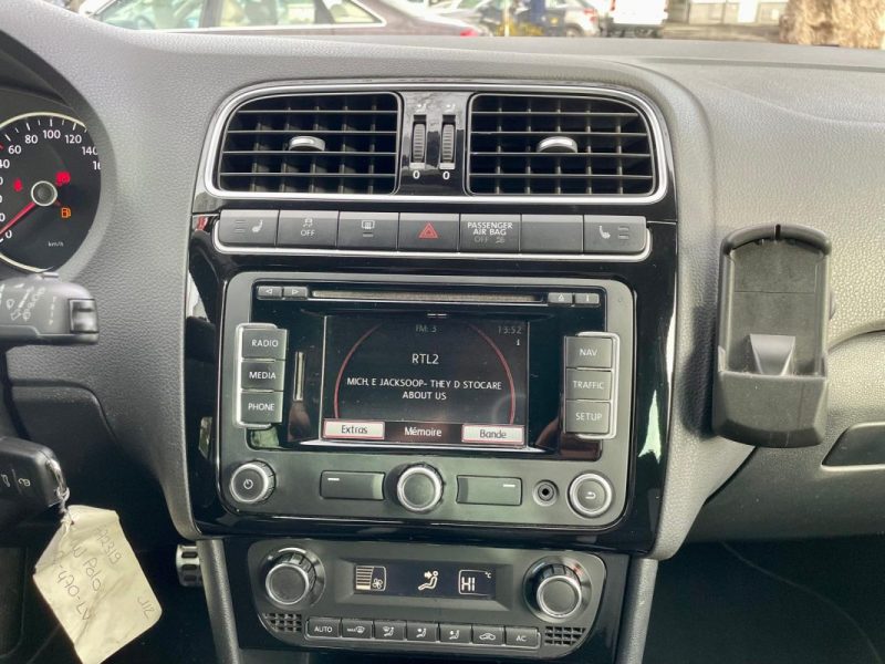 VOLKSWAGEN POLO V 1.6 TDI 105 R-LINE 