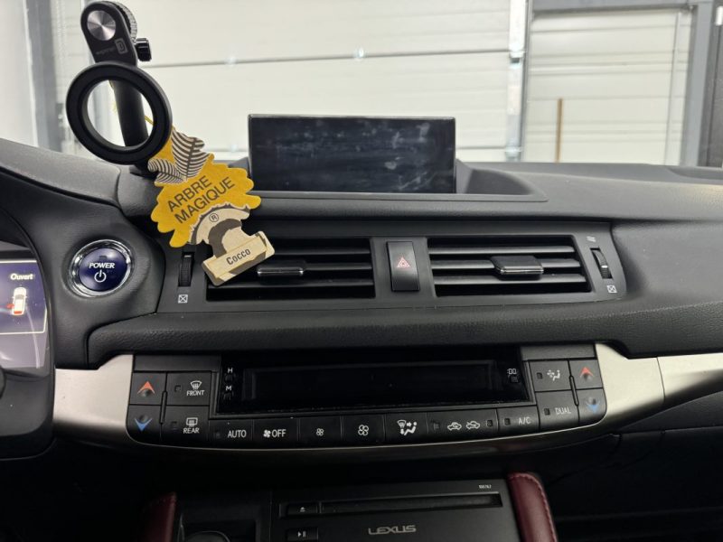 LEXUS CT200H SPORT DESIGN - BVA - 2.0L 136Cv - TOI OUVRANT - GARANTIE 12 MOIS - 324.15 € / mois