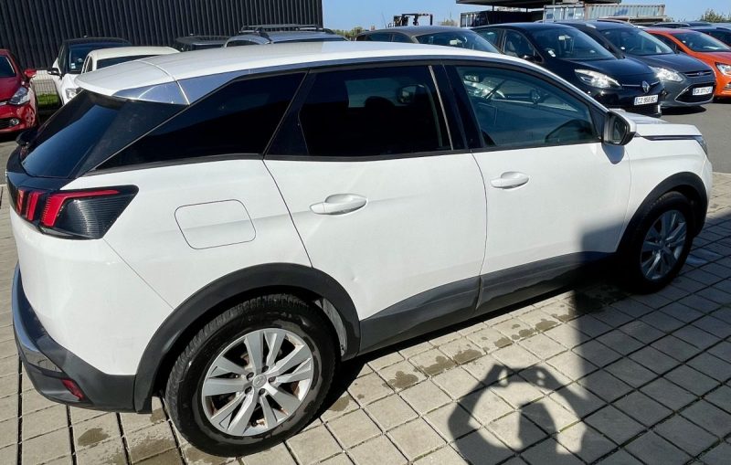 PEUGEOT 3008 SUV 1.5 130CH  BLUEHDI S&S EAT8 ACTIVE 2018