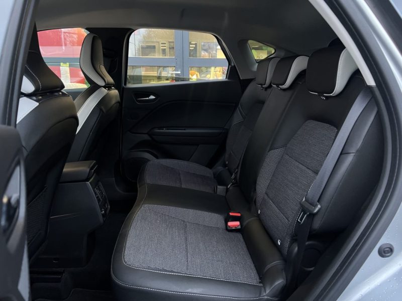 RENAULT CAPTUR II 1.6 E-TECH FULL HYBRID 145 Cv TECHNO / 1ERE MAIN 9300 Kms CritAir1 - GARANTIE 1 AN