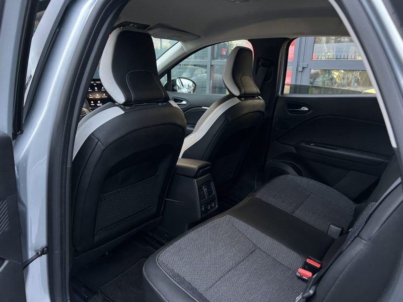 RENAULT CAPTUR II 1.6 E-TECH FULL HYBRID 145 Cv TECHNO / 1ERE MAIN 9300 Kms CritAir1 - GARANTIE 1 AN