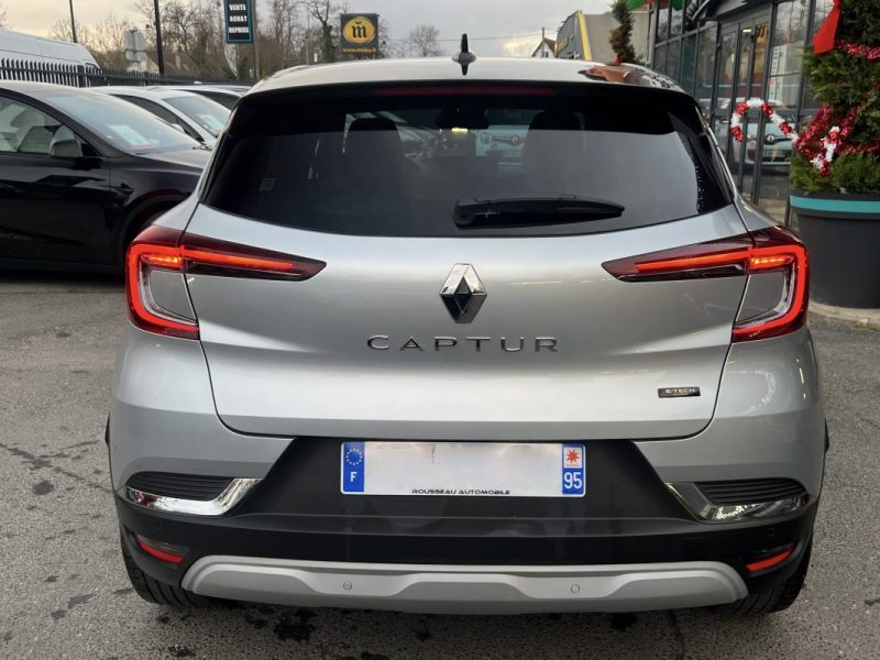 RENAULT CAPTUR II 1.6 E-TECH FULL HYBRID 145 Cv TECHNO / 1ERE MAIN 9300 Kms CritAir1 - GARANTIE 1 AN