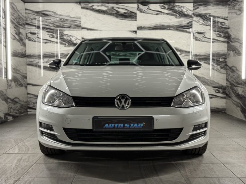 VOLKSWAGEN GOLF  2016