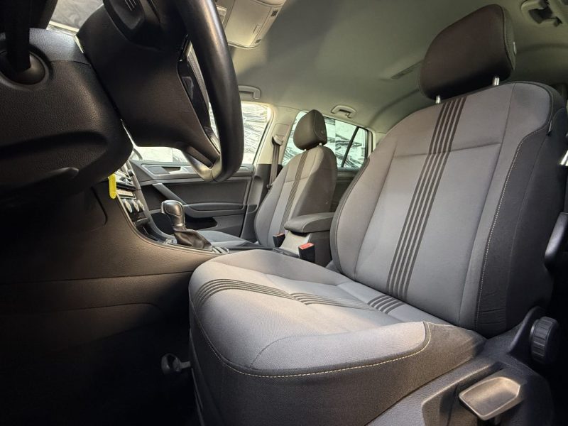 VOLKSWAGEN GOLF  2016