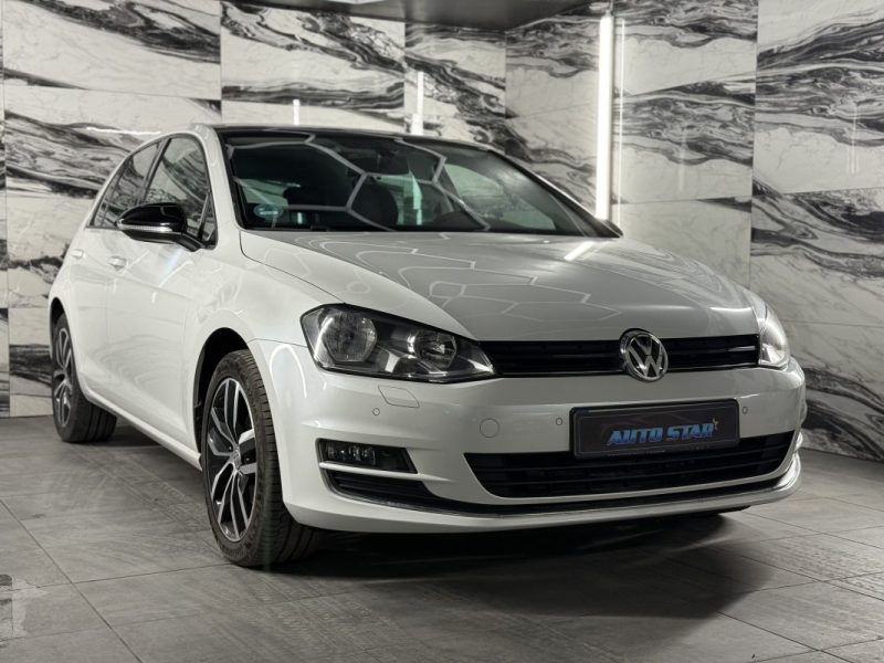 VOLKSWAGEN GOLF  2016