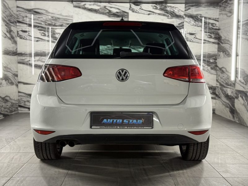 VOLKSWAGEN GOLF  2016