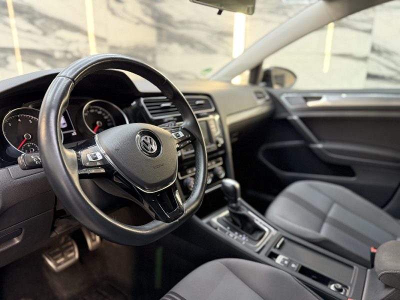 VOLKSWAGEN GOLF  2016