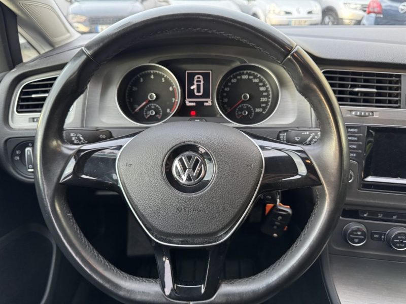VOLKSWAGEN GOLF 7 CONFORT LINE  GARANTIE 12 MOIS