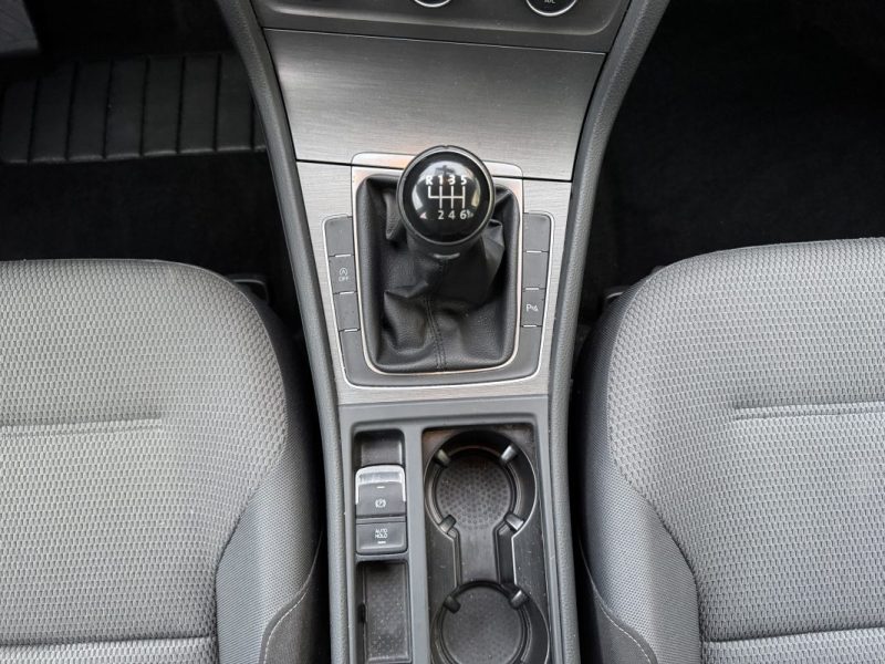 VOLKSWAGEN GOLF 7 CONFORT LINE  GARANTIE 12 MOIS