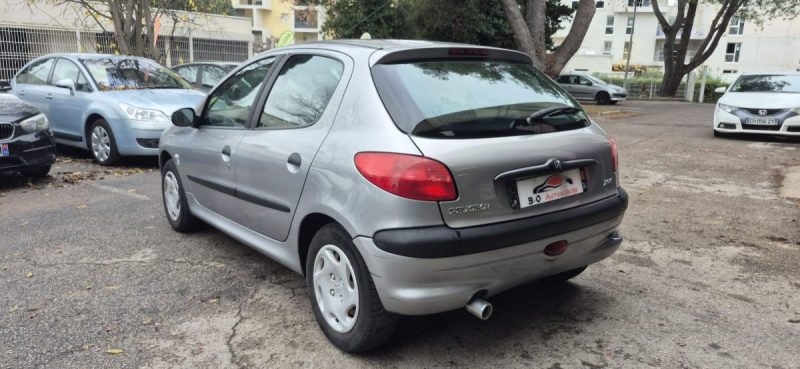 PEUGEOT 206 1.6l i 110ch, *Idéale jeune conducteur*, *Clim auto*, *GPS*